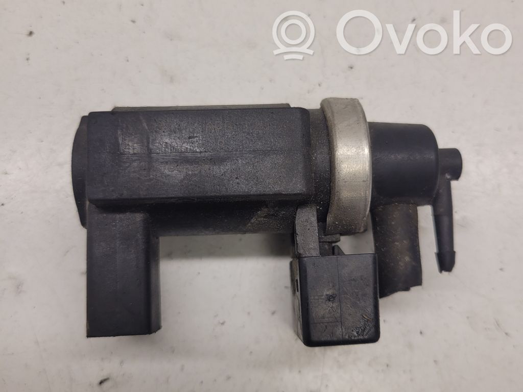 Audi A8 S8 D3 4E Turbo solenoid valve 