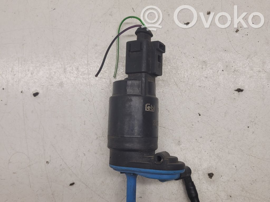 Audi A4 S4 B6 8E 8H Windscreen/windshield washer pump 
