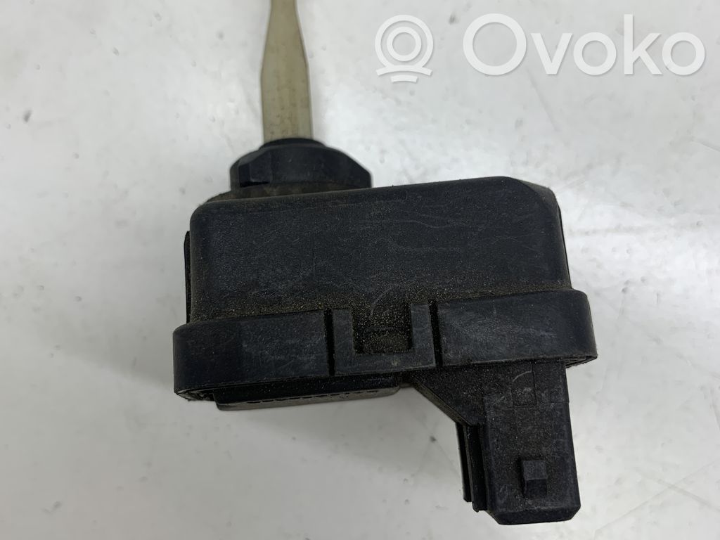 Audi A8 S8 D2 4D Scheinwerferstellmotor 