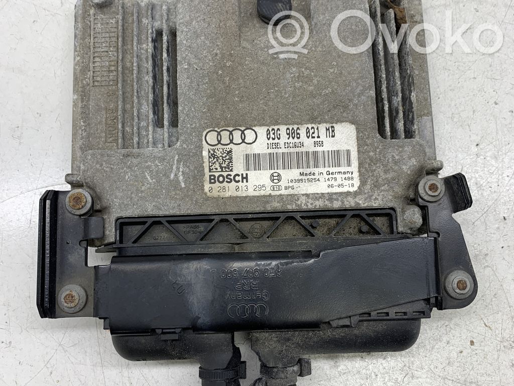 Audi A3 S3 8P Engine control unit/module 