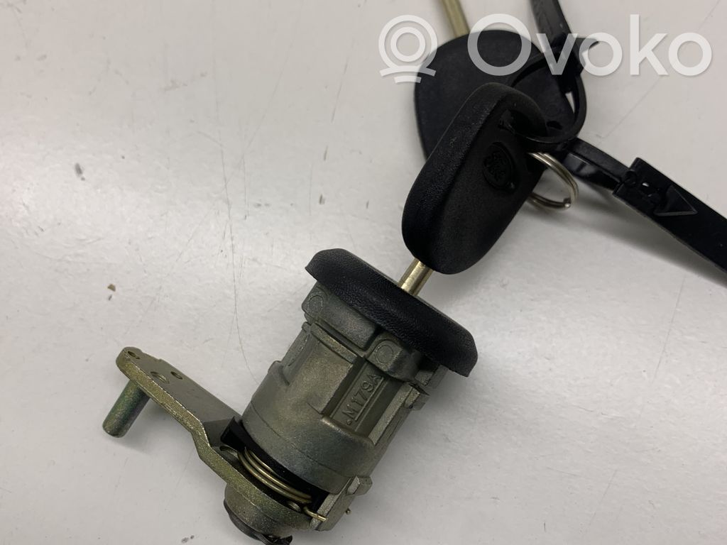Ford Fiesta Užvedimo spynelė 