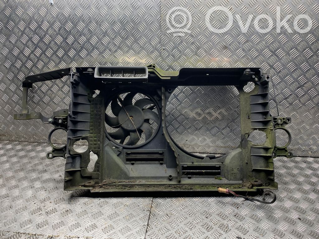 Audi A8 S8 D2 4D Radiatoru panelis 