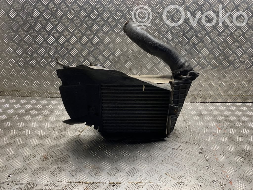 Audi A6 S6 C4 4A Chłodnica powietrza doładowującego / Intercooler 