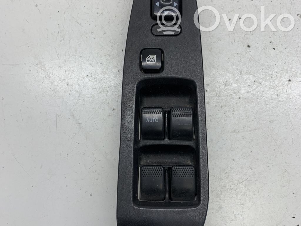 Subaru Legacy Electric window control switch 