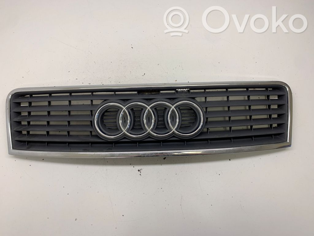 Audi A6 S6 C5 4B Etusäleikkö 