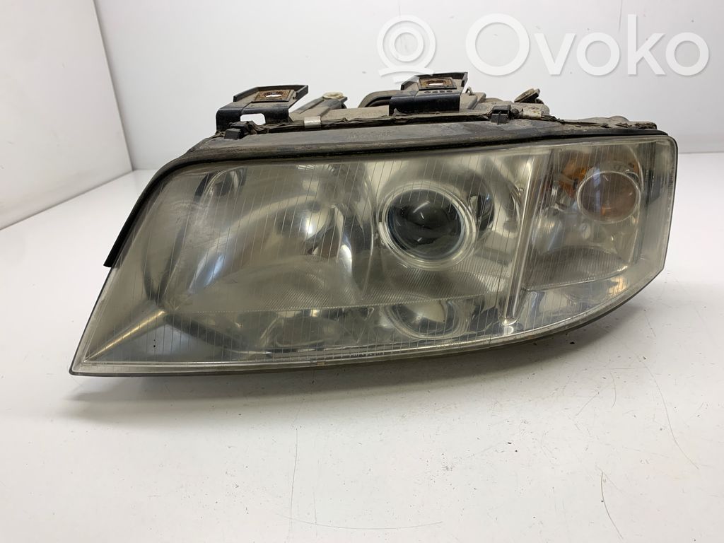 Audi A6 S6 C5 4B Phare frontale 