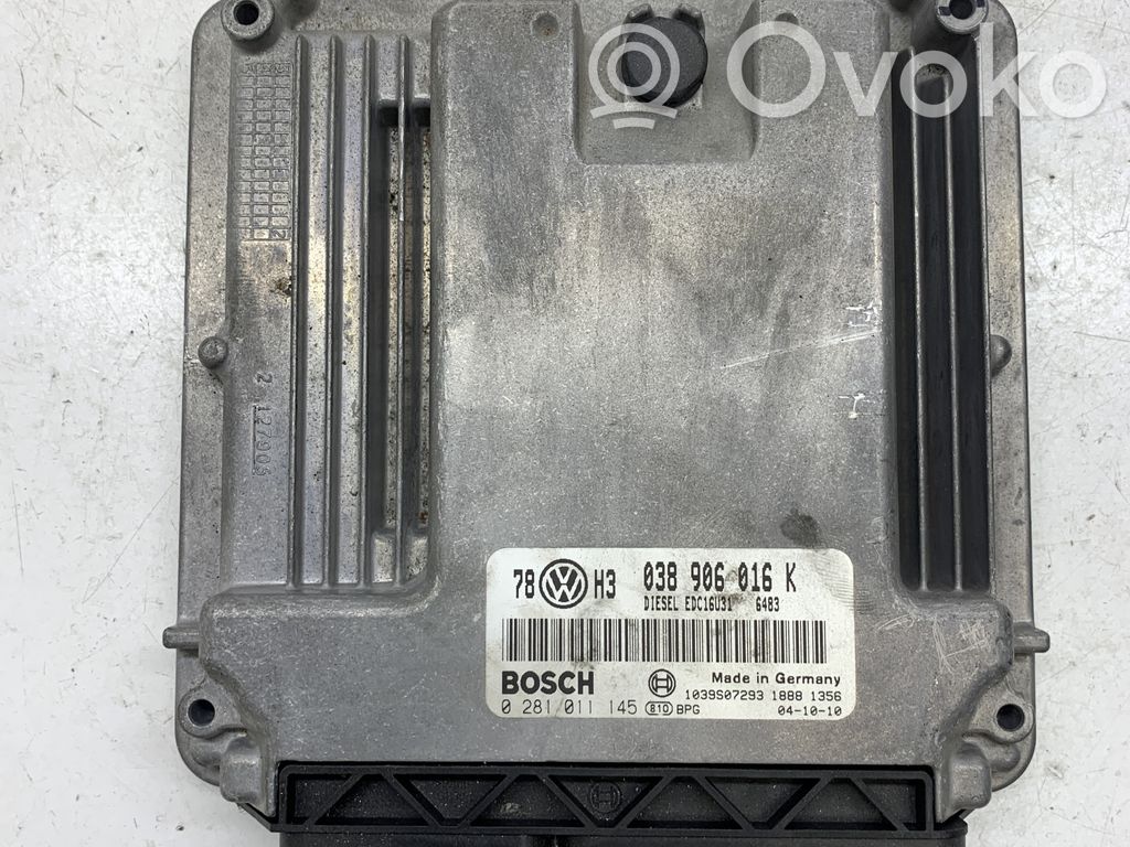 Volkswagen PASSAT B5.5 Engine control unit/module 