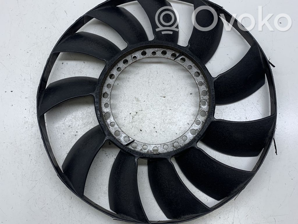 Audi A4 S4 B7 8E 8H Ventiliatoriaus sparnuotė 