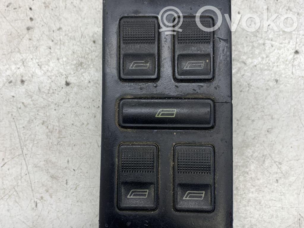 Audi A6 S6 C4 4A Electric window control switch 
