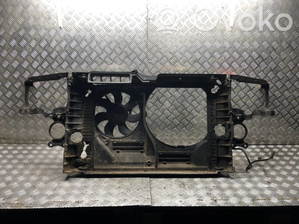 Audi A8 S8 D2 4D Radiatoru panelis 