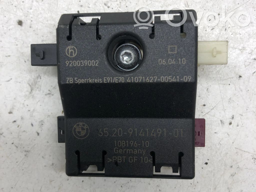 BMW 3 E90 E91 Aerial antenna amplifier 