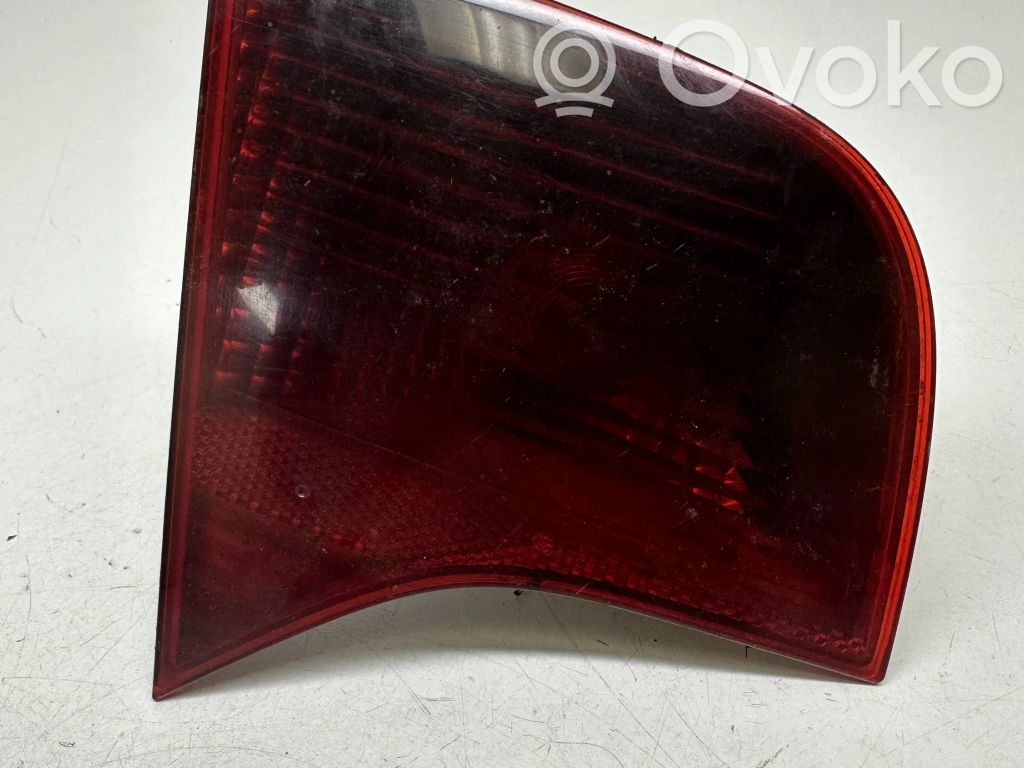 Audi A4 S4 B7 8E 8H Takaluukun takavalot 