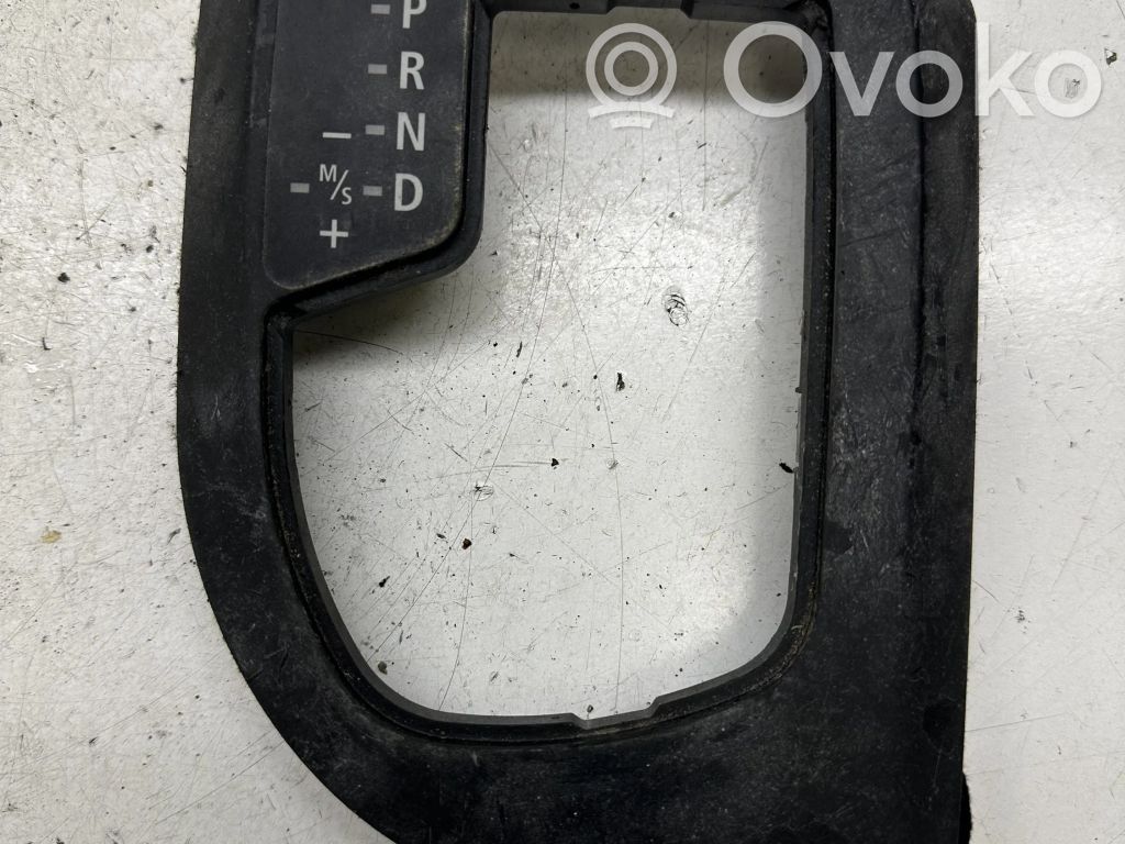Contour de levier de vitesses   703408901,51167034089,7034089