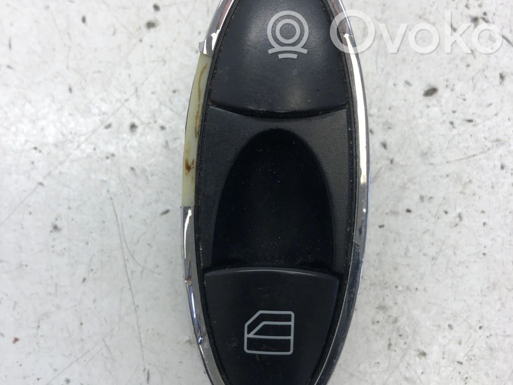 Mercedes-Benz E W211 Przyciski szyb 