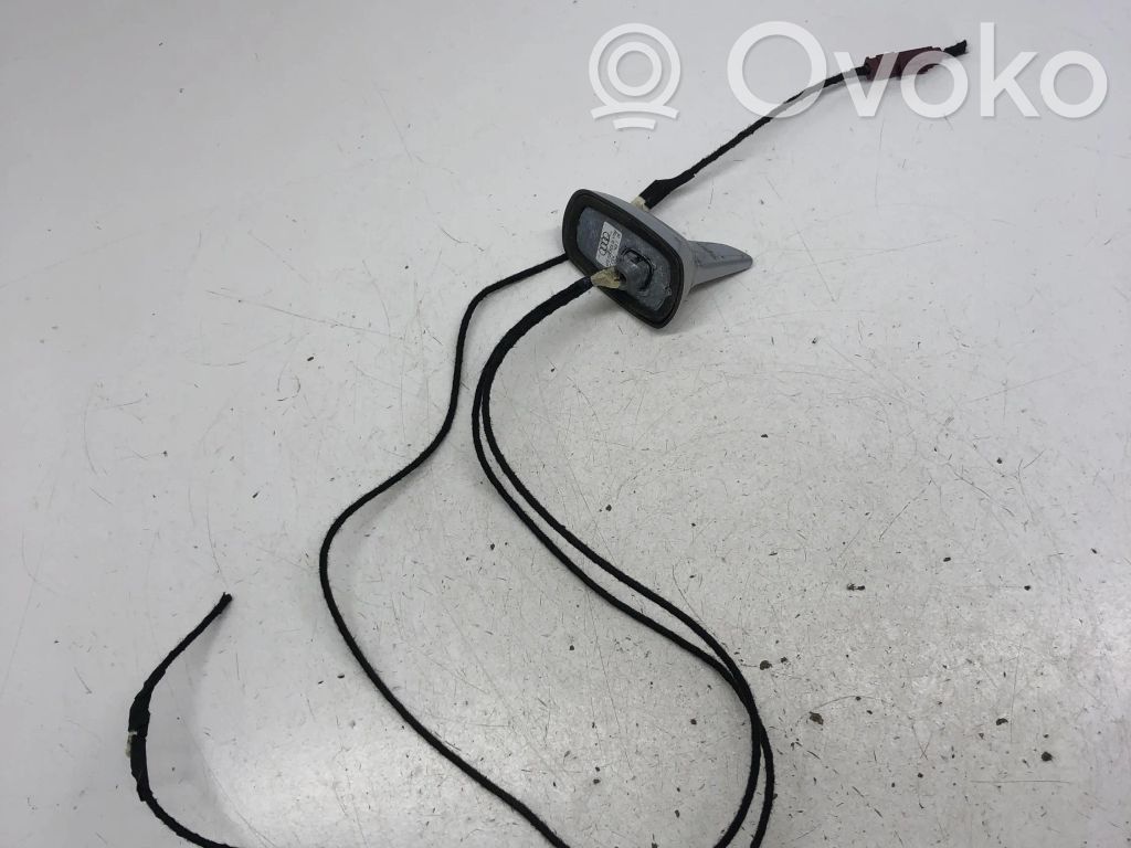 Audi A6 S6 C6 4F GPS-pystyantenni 