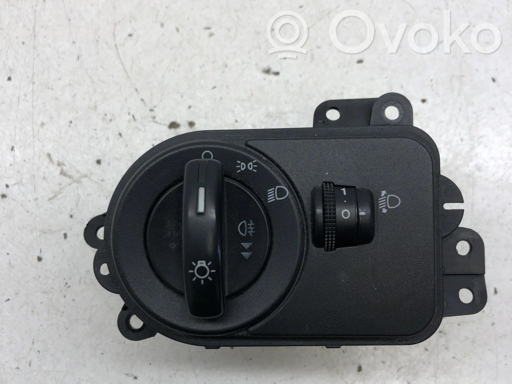 Ford Fiesta Light switch 