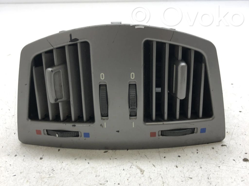 BMW 7 E65 E66 Rejilla de ventilación trasera 