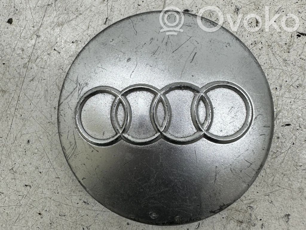 Audi A6 S6 C5 4B Tapacubos original de rueda 