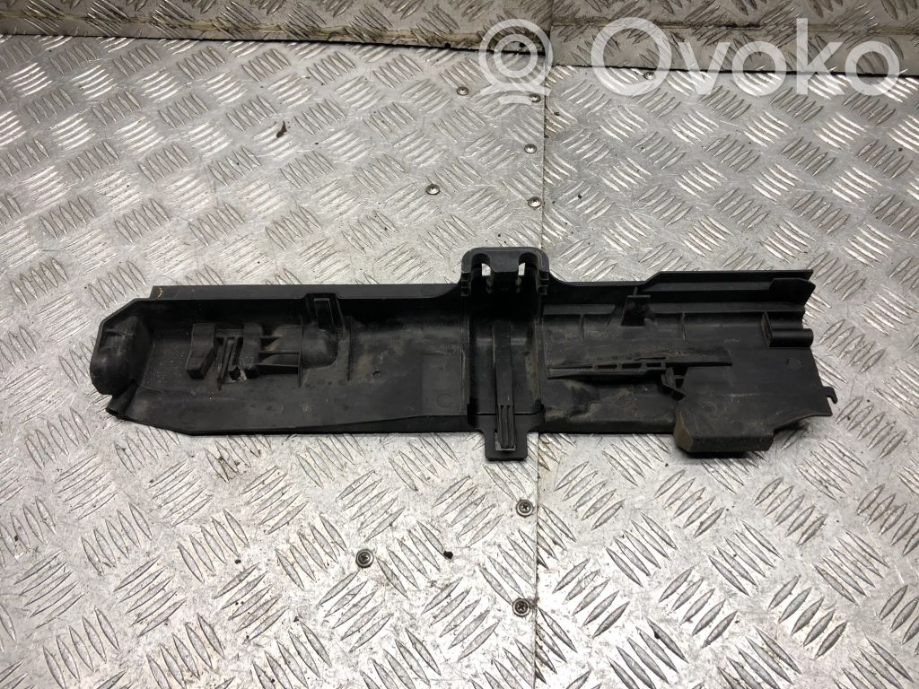 BMW 3 E90 E91 Halterung Kühler 