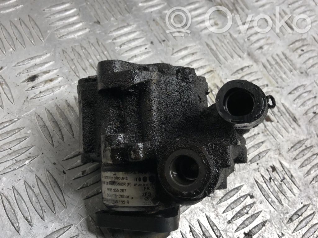 Audi A6 S6 C5 4B Ohjaustehostimen pumppu 