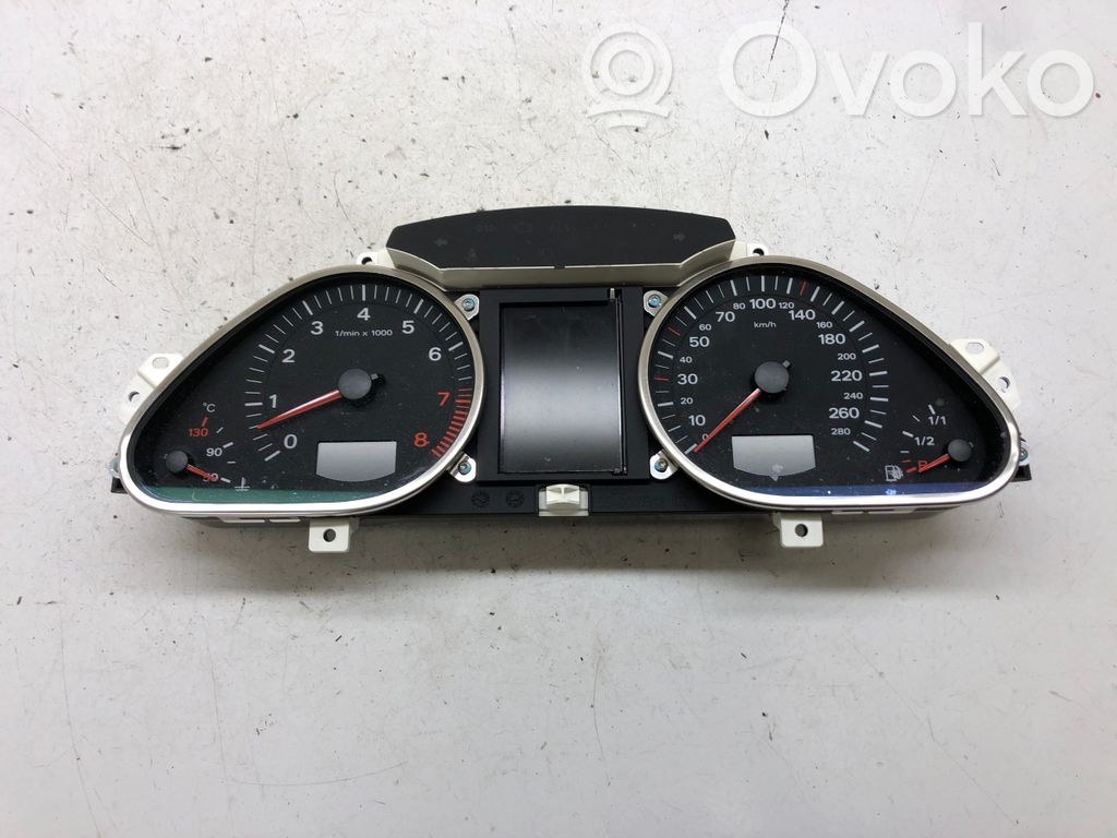 Audi A6 S6 C6 4F Licznik / Prędkościomierz 