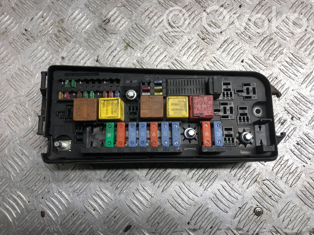 Opel Vectra C Módulo de fusible 