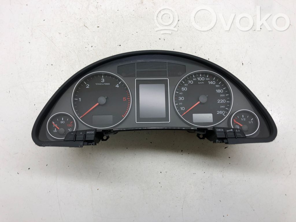 Audi A4 S4 B7 8E 8H Licznik / Prędkościomierz 