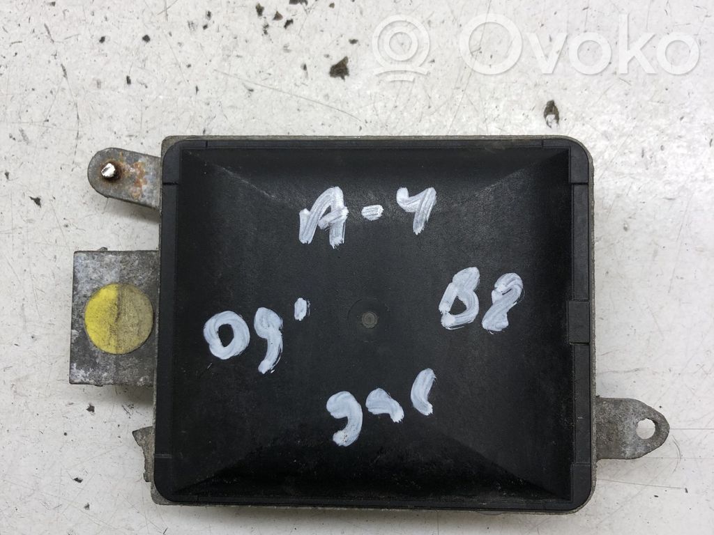 Audi A4 S4 B8 8K Moduł martwego pola 