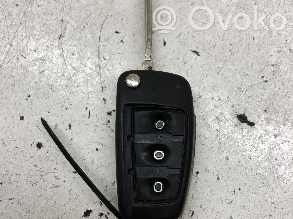 Audi A6 S6 C6 4F Tarjeta/llave de arranque 