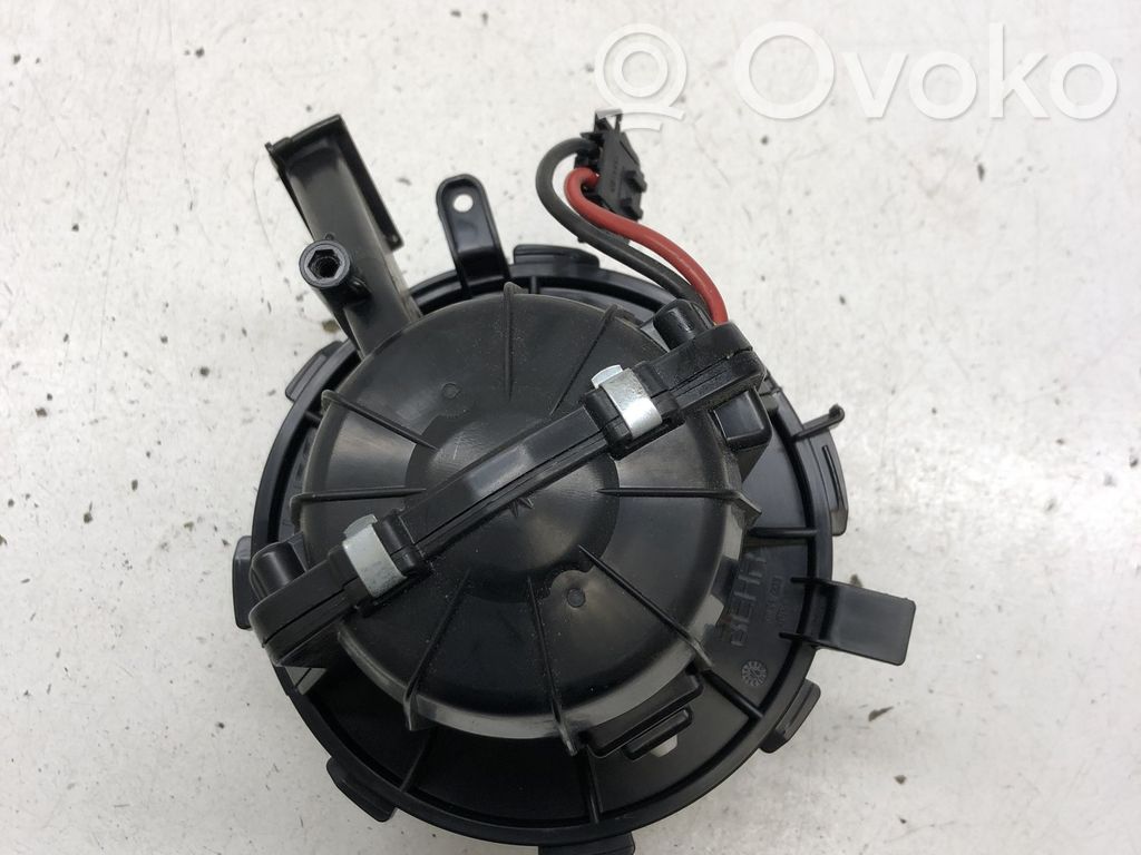 Audi A4 S4 B8 8K Wentylator nawiewu / Dmuchawa 
