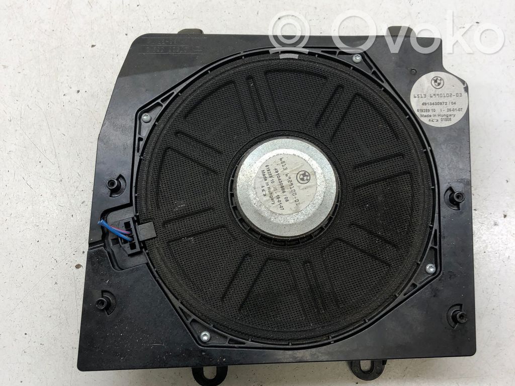 BMW X3 E83 Subwoofer 