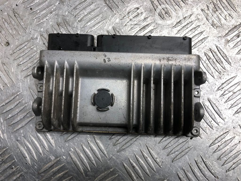 Lexus RX 450H Engine control unit/module 