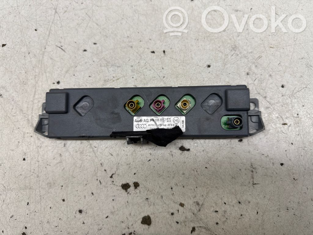 Audi A4 S4 B8 8K Antenos stiprintuvas 