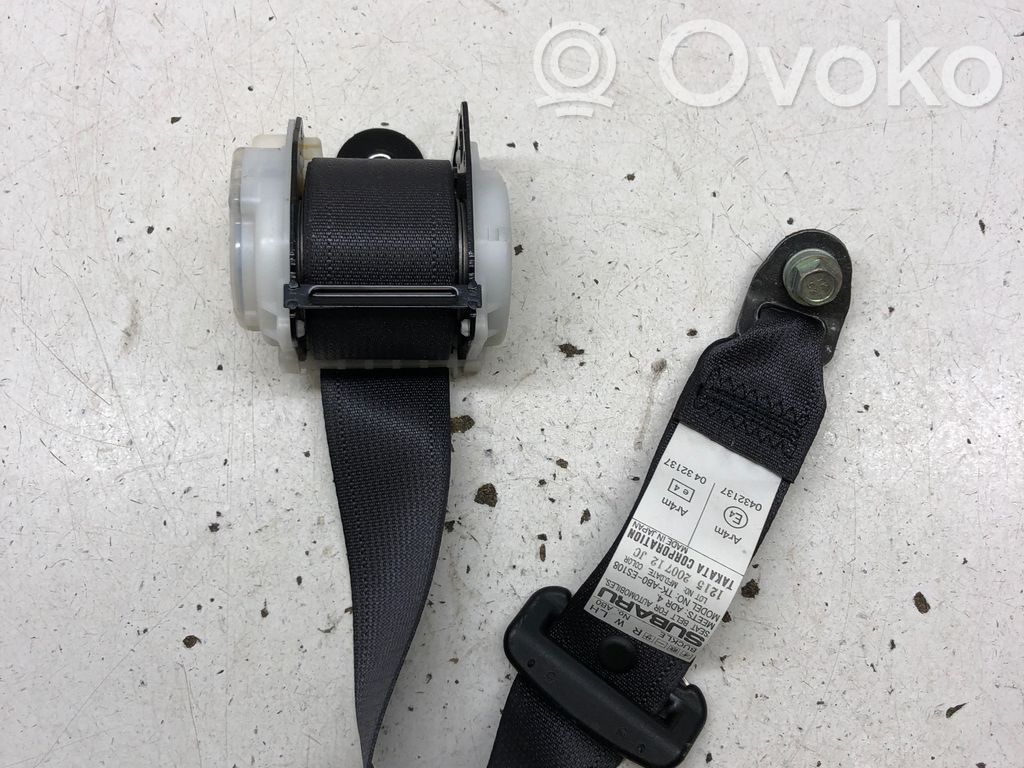 Subaru Legacy Cinturón trasero 