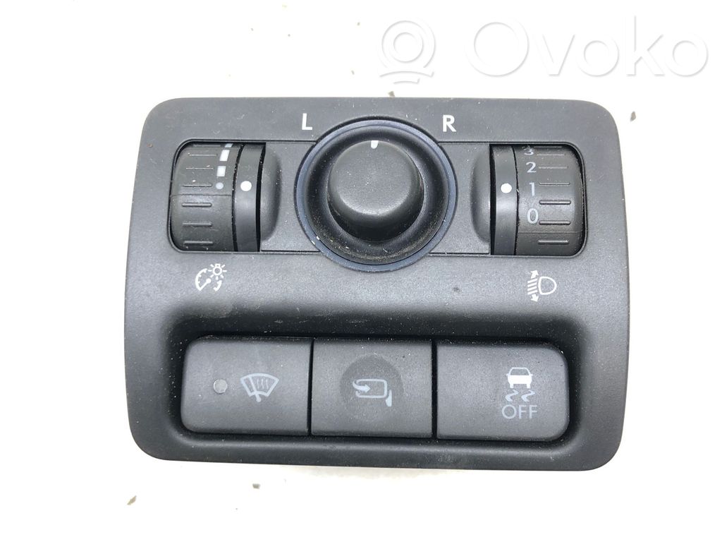 Subaru Legacy Wing mirror switch 