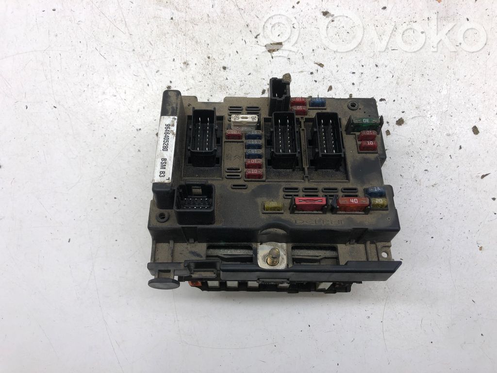 Peugeot 307 Fuse module 