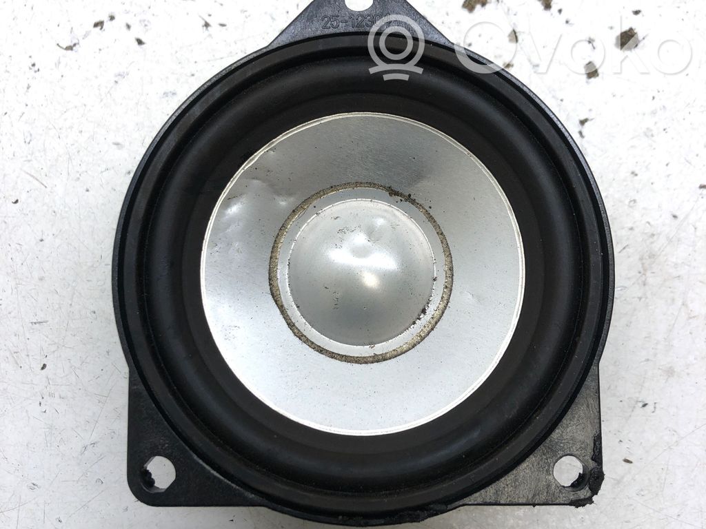 BMW 1 E81 E87 Front door speaker 