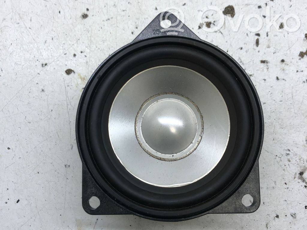 BMW 1 E81 E87 Front door speaker 