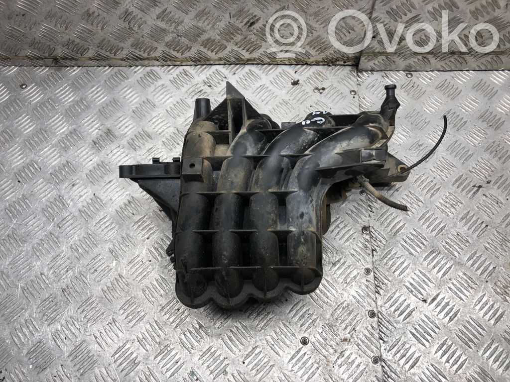 Volkswagen Golf IV Kolektor ssący 