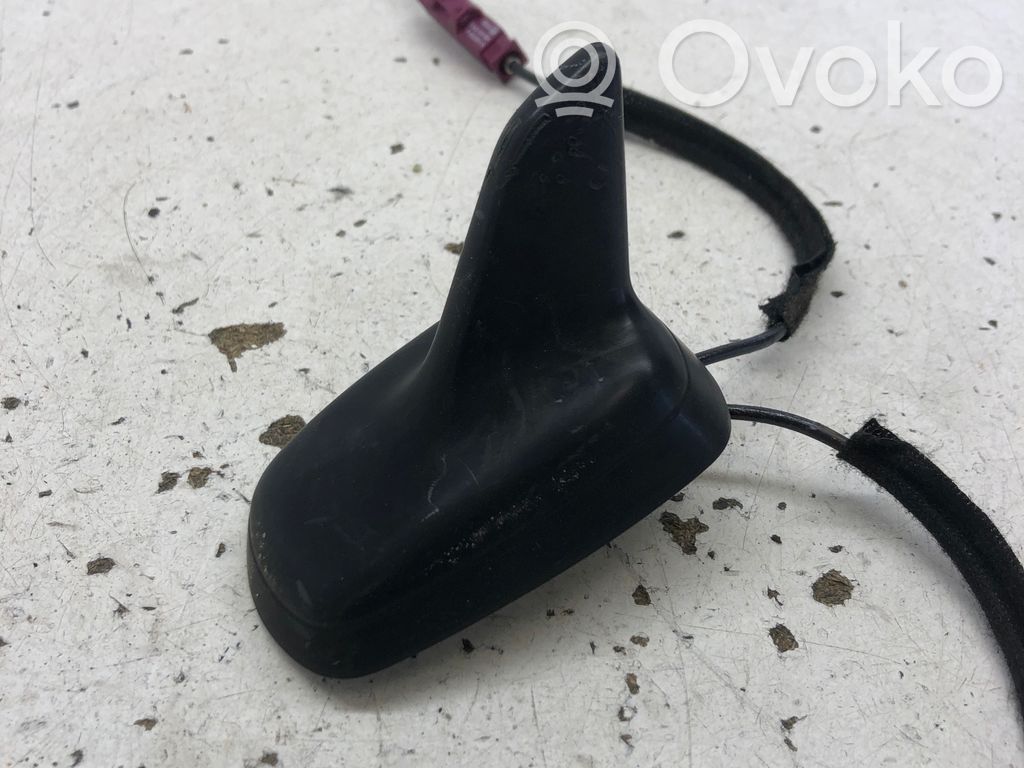 Audi A4 S4 B8 8K GPS-pystyantenni 