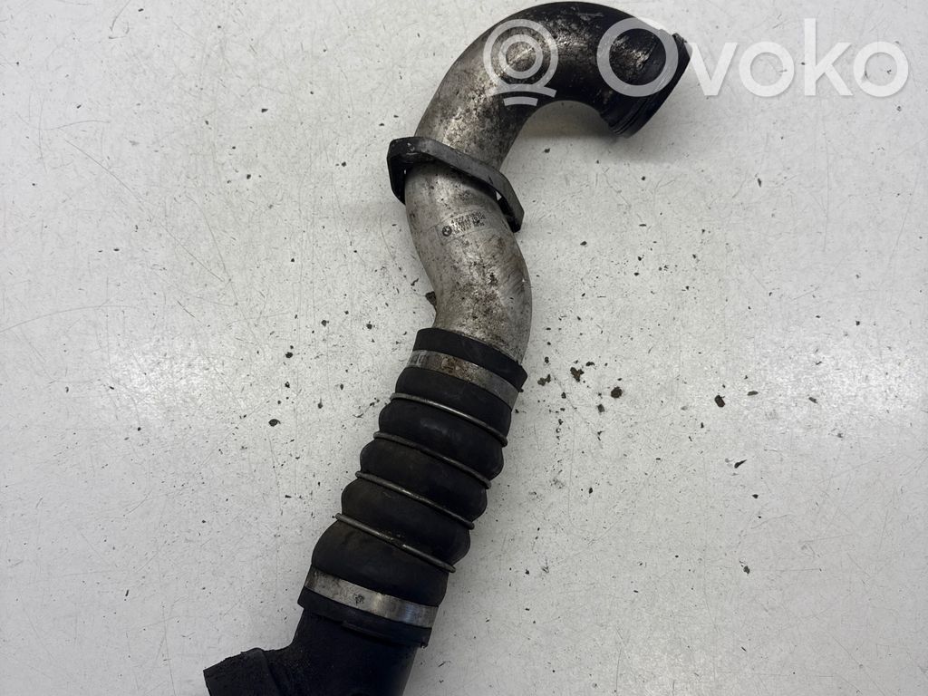 BMW 5 E60 E61 Välijäähdyttimen letku 