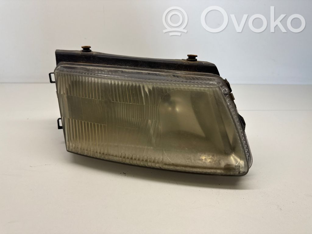 Volkswagen PASSAT B5 Lampa przednia 