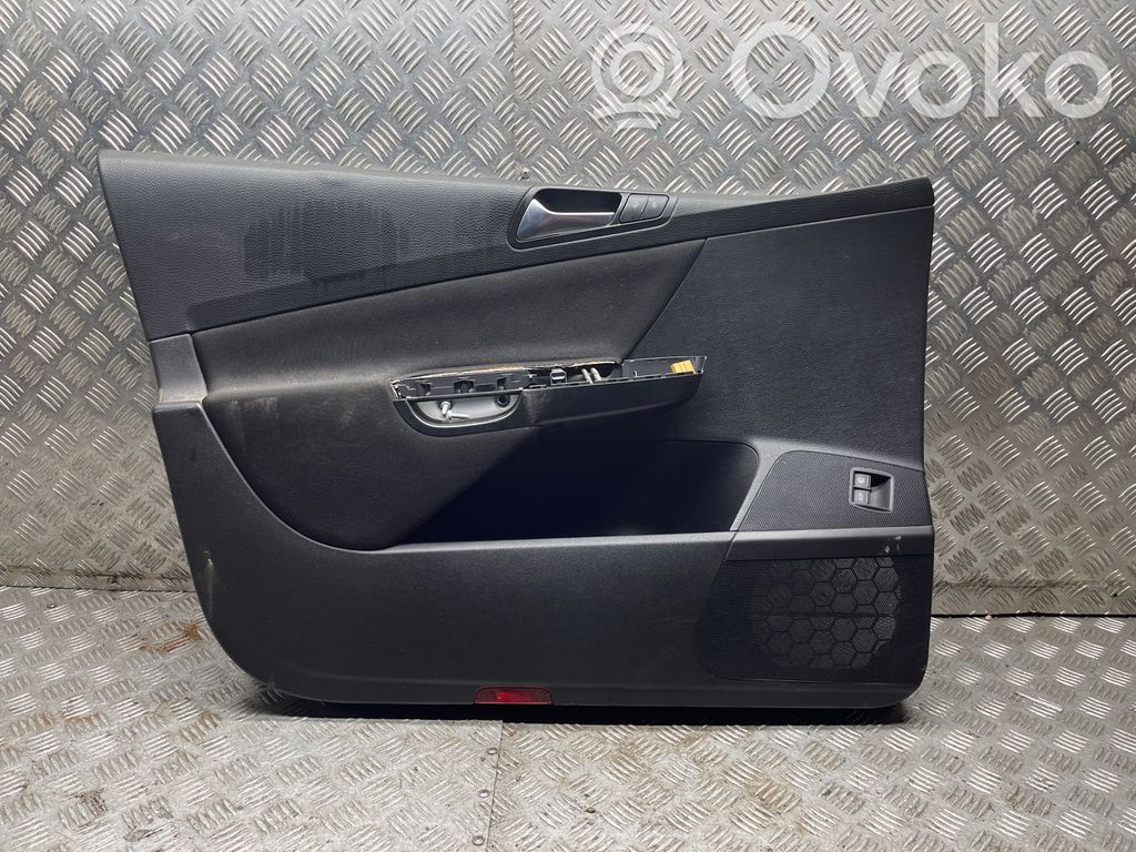 Volkswagen PASSAT B6 Boczki / Poszycie drzwi przednich 