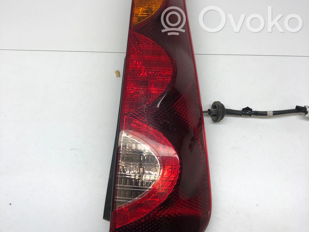 Nissan Note (E11) Rear/tail lights 