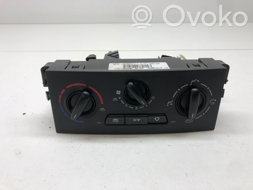 Peugeot 207 Climate control unit 
