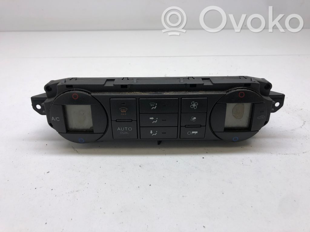 Ford C-MAX I Climate control unit 