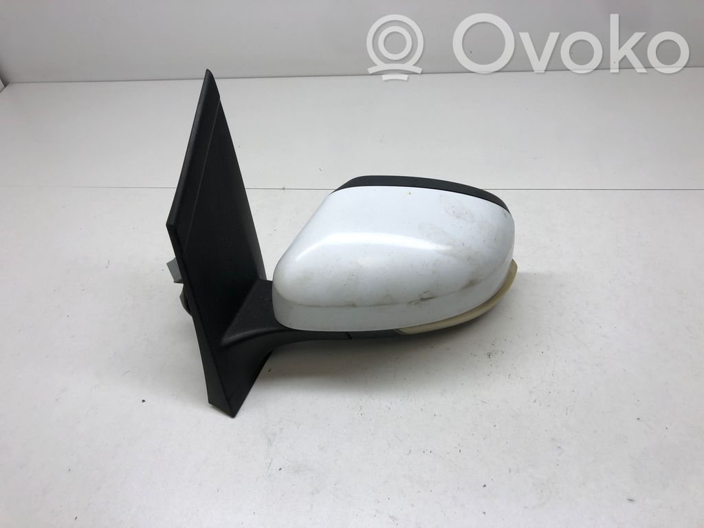 Ford Focus Front door electric wing mirror 
