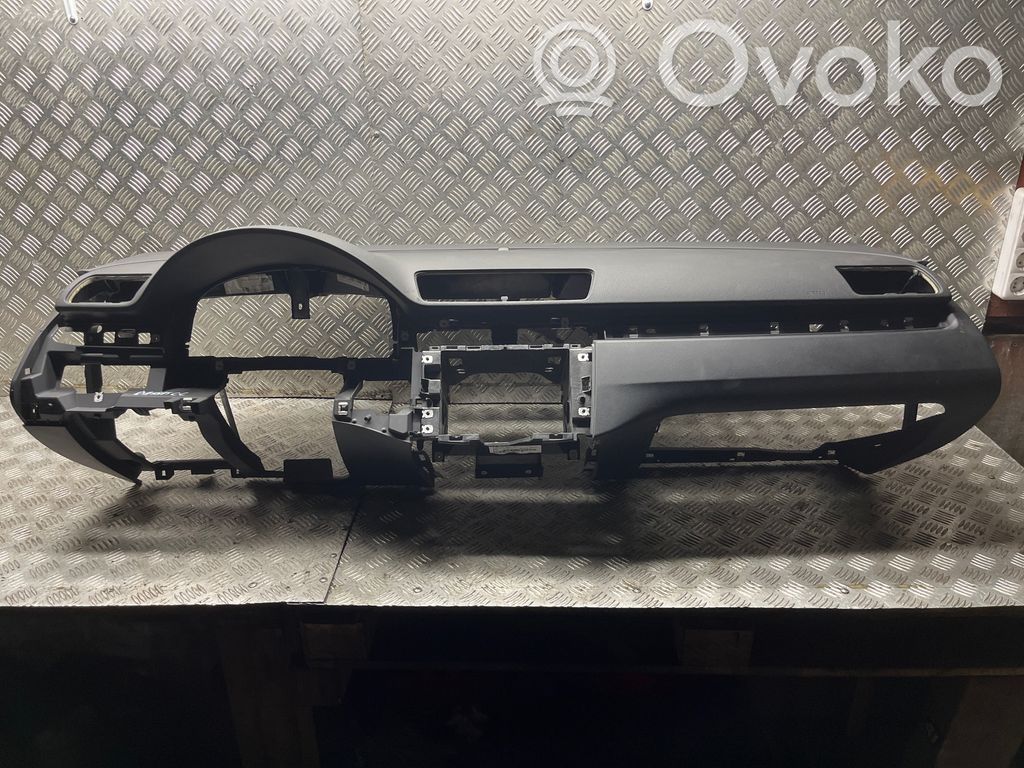 Volkswagen PASSAT CC Panel de instrumentos 