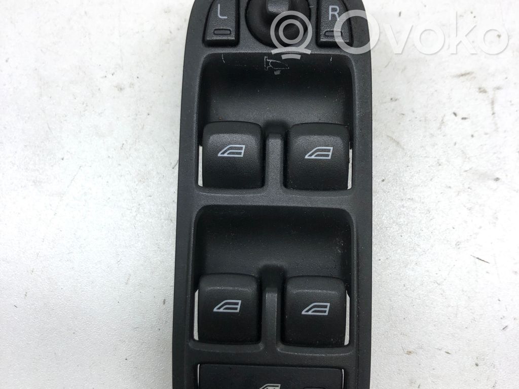 Volvo V60 Electric window control switch 