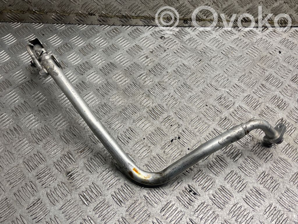 Volkswagen Golf VII Ilmastointilaitteen putki (A/C) 
